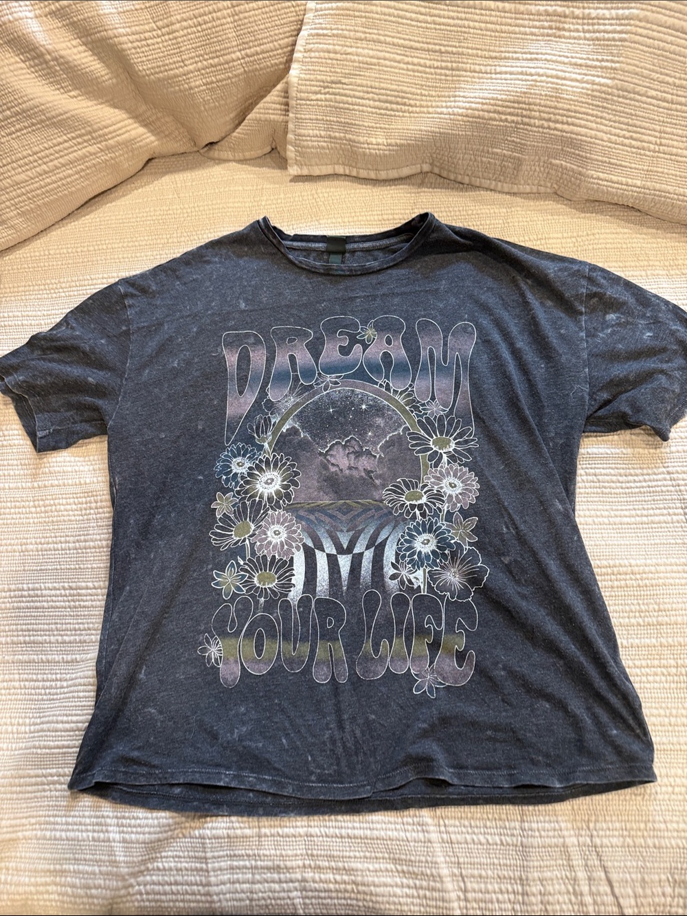 Wild Fable Oversized Graphic Tee - small